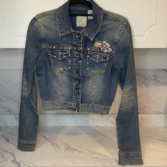 ZCO Vintage Floral Embroidered Denim Jacket - Blue - Medium - Picture 2 of 16